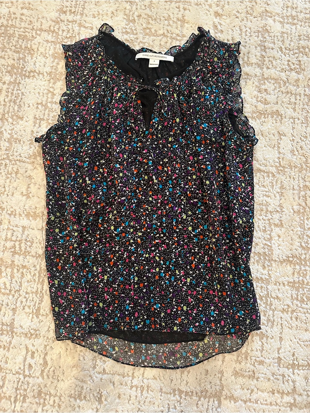 Diane von Furstenberg DVF Silk Ruffle Sleeveless Blouse Confetti Print Size 6